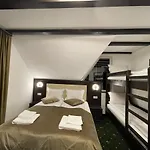 Holiday home парламент,