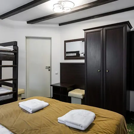 Holiday home парламент, *