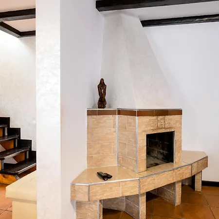 парламент, Holiday home Yablunytsya