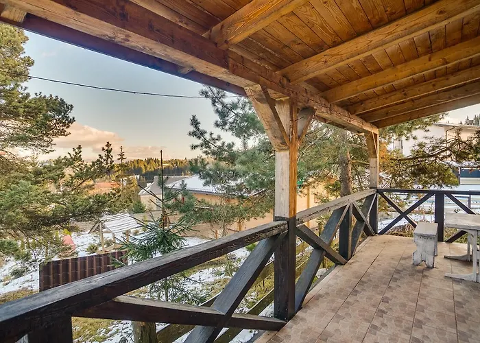 парламент, Tatil Evi Yablunytsia