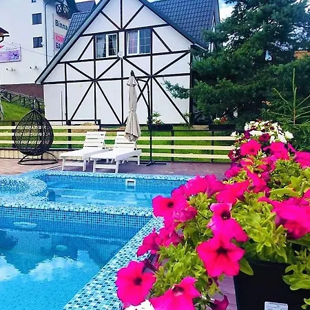 Tatil Evi парламент, Yablunytsia